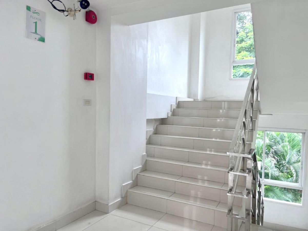 8 Residence Bangkok Exterior foto